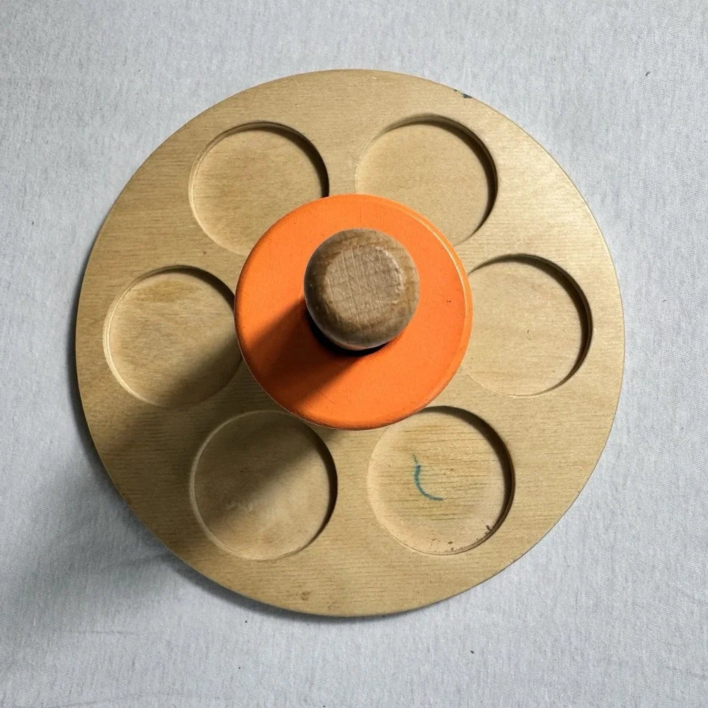 Lovevery Wooden Flexible With 9 Ring Stacker Babbler Kit 12-18 Months